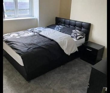 1 bedroom in a house share to rent - Photo 4