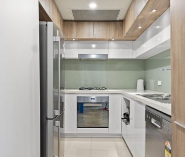 302/58 Thistle Street, Lutwyche - Photo 3