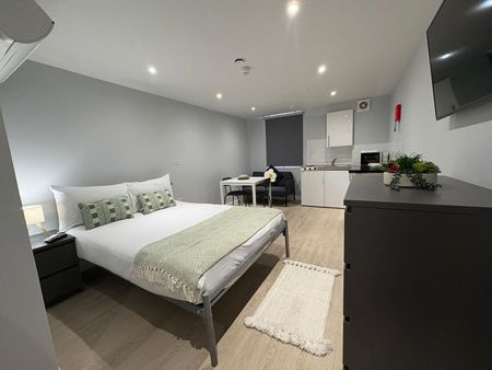 Studio Flat, London Road, CR7 - Photo 3