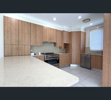 37 Neptune Street, Dundas Valley, NSW 2117 - Photo 3