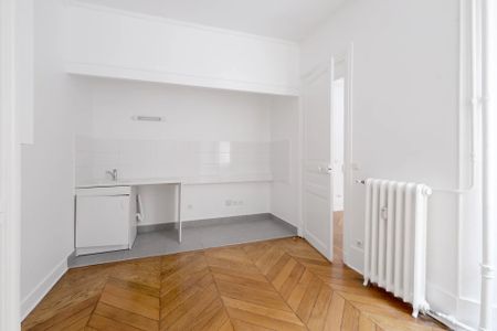 Rental Apartment Paris 8th - Photo 5