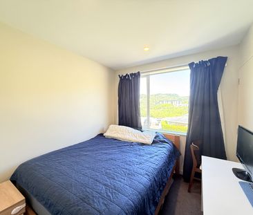 8-10 Thatcher Crescent, Crofton Downs - Photo 5