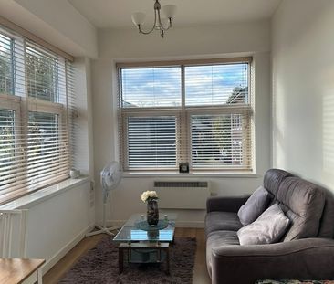 2 Bed Flat, Millbrook Road East, SO15 - Photo 1