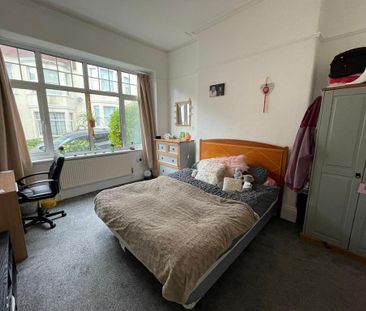 3 bedroom flat to rent - Photo 1