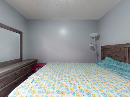 For Lease - 922 Tambourine Terrace Unit# Main, Mississauga, Ontario - Photo 5