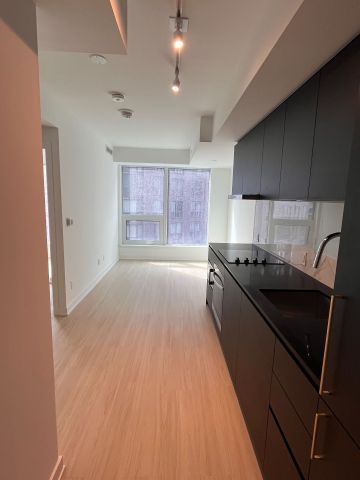 For Lease - 8 Wellesley Street Unit# 901, Toronto, Ontario - Photo 2