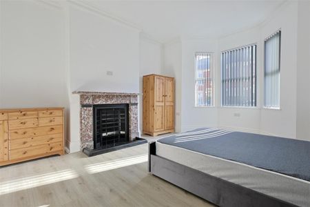 Warton Terrace, Heaton, Newcastle Upon Tyne, Ne6 - Photo 4