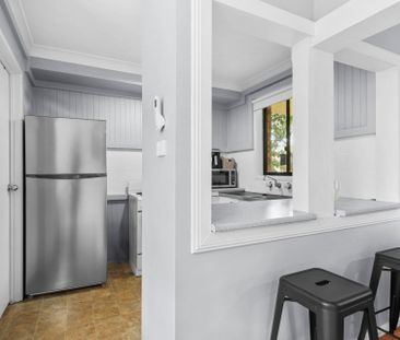 Well presented 3 bedroom home - Photo 3