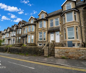 Westgate, Burnley - Photo 1