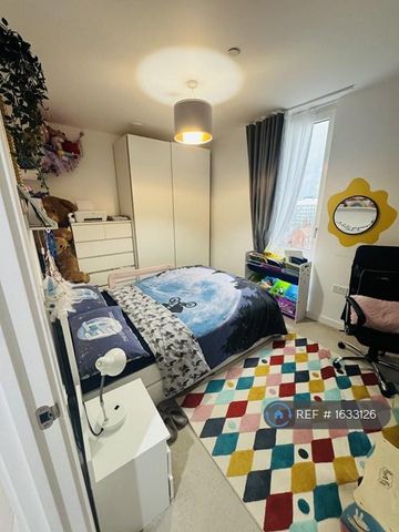 2 bedroom flat to rent - Photo 3