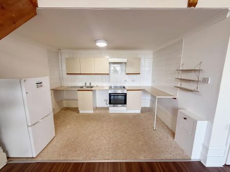 Studio to rent - Photo 4