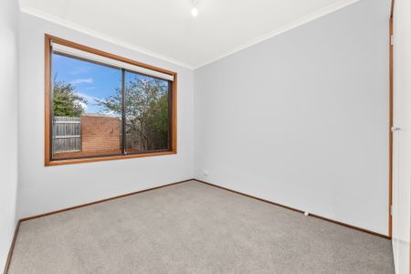 3 Roughley Place, Florey ACT 2615 - Townhouse For Rent | Domain - Photo 2