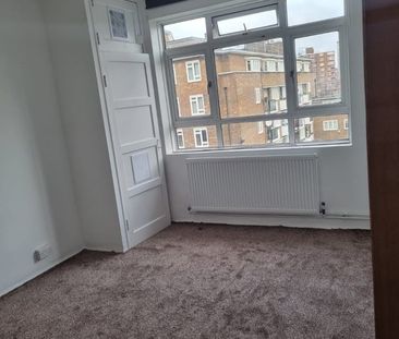 Room in a Shared Flat, St. Peters House, SE17 - Photo 5