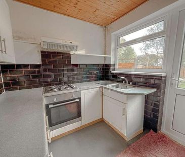Bedroom Ground Floor Maisonette In, NW7 - Photo 2