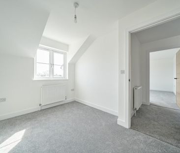 3 bedroom detached house to rent - Photo 3