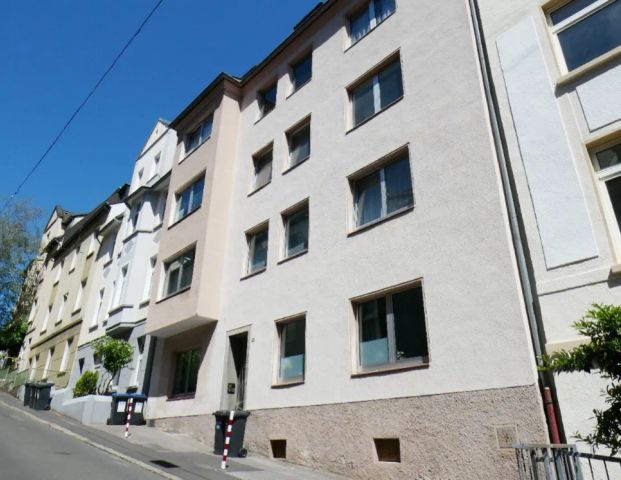 Neuvermietung nach Renovierung! Ca. 57 m² große 2-Zimmerwohnung mit Wohnküche, zentral in Hagen - Photo 1