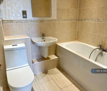 4 bedroom detached house to rent - Photo 5