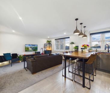 2 bedroom flat to rent - Photo 1