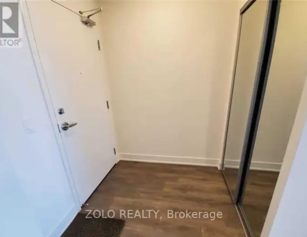710 - 297 OAK WALK DRIVE | 710 - 297 OAK WALK DRIVE, Oakville - Photo 1