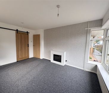 Village Way, Farndon, Newark, Nottinghamshire, NG24 - Photo 2