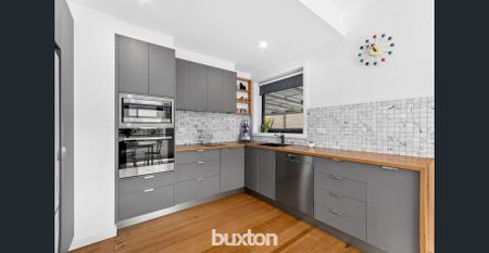 Beautifully Updated Home in Prime Belmont Location - Photo 3