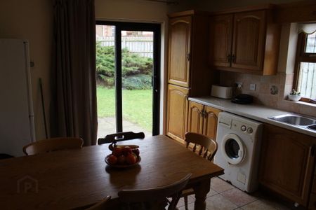 STUDENT LET 2026-27, 28 Old Mill Grange, Portstewart, BT55 7GD - Photo 3