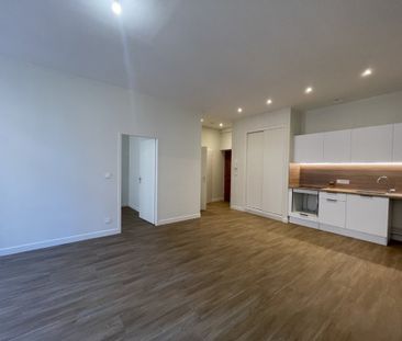 APPARTEMENT T3 A LOUER LYON 4EME ARRONDISSEMENT Place Croix Rousse-... - Photo 2