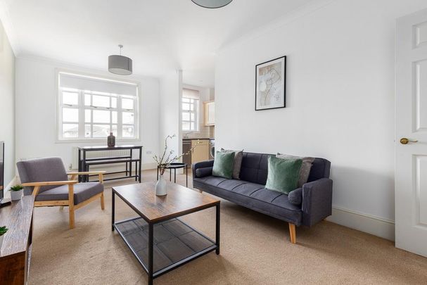 1 bedroom flat to rent - Photo 1