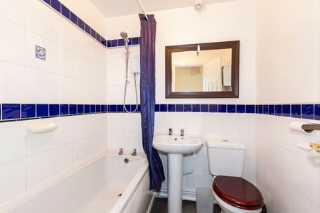 2 bedroom house to rent Eclipse Terrace, Upper Bath Street, Cheltenham, GL50 - Photo 5