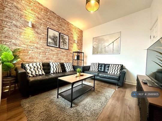 5 bedroom terraced house to rent - Photo 1