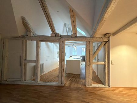 Altstadt trifft Luxus – Wohnen mit Loggia & Aufzug! Loftfeeling über den Dächern von Ravensburg - Foto 2