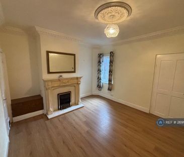 2 bedroom terraced house to rent - Photo 4