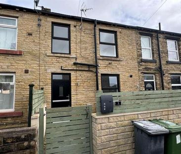 Platt Square, Cleckheaton, BD19 - Photo 3