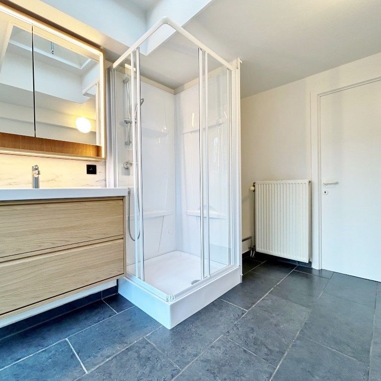 Duplex appartement in het centrum van Sint-Truiden met 2 Slaapkamers - Photo 1