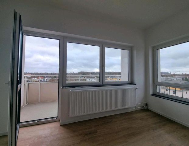 Kernsarnierte 2 Zimmer Wohnung mit EBK & Balkon Hamburg/Pinneberg - Foto 1