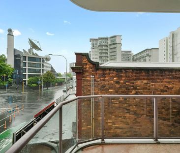 The heart of Auckland central - The Wiltshire Apartments - Photo 1