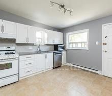 Detached Home For Lease | E8110114 - Photo 6