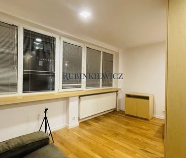 Warszawa, Śródmieście, pl. Grzybowski - Zdjęcie 1