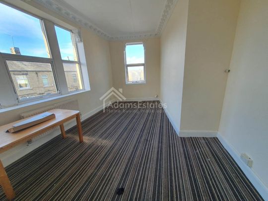 Price £750 pcm - Available Now - Unfurnished - Photo 1