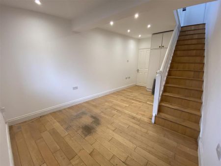 Studio to rent - Photo 5