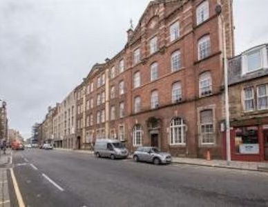 Room in a Shared Flat, Causewayside, EH9 - Photo 1