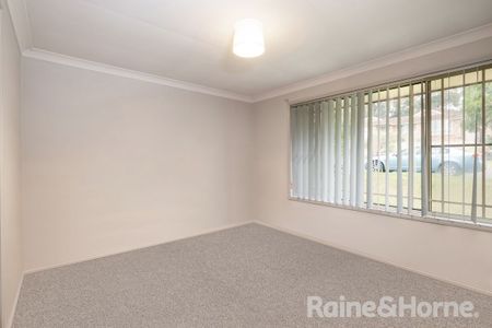 Well-Presented 3-Bedroom Home in a Prime, Convenient Location - Photo 3