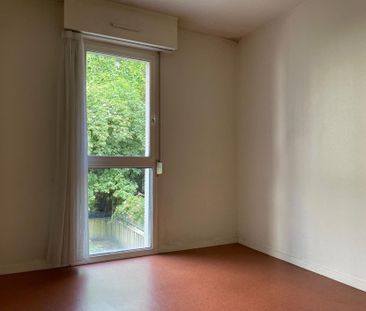 Location Appartement 3 pièce(s) de 63.6 m2 - Photo 2