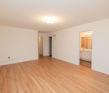 For Lease - 45 Tamworth Terrace, Barrie, Ontario - Photo 2