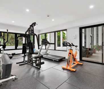 Modern Apartment with Story Bridge Views! - Photo 1