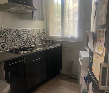 Location Appartement 3 pièces Meublé 81m² LE RAINCY 93340 - Photo 5