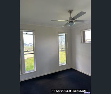 3 Bedroom, 2 Bathroom Unit - Photo 5