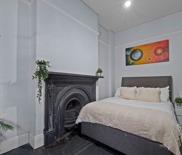 Redfern - Photo 3