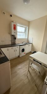 1 Bed Flat, Lea Bridge Road, E10 - Photo 3
