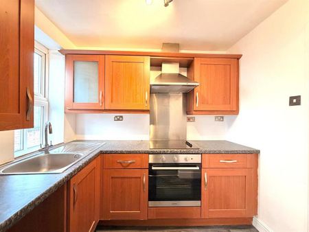1 bedroom semi-detached house to rent - Photo 3